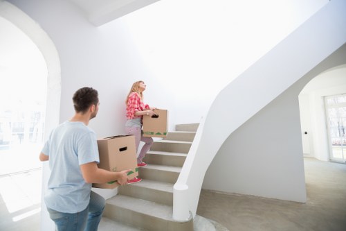 Reliable moving support for Arkley households